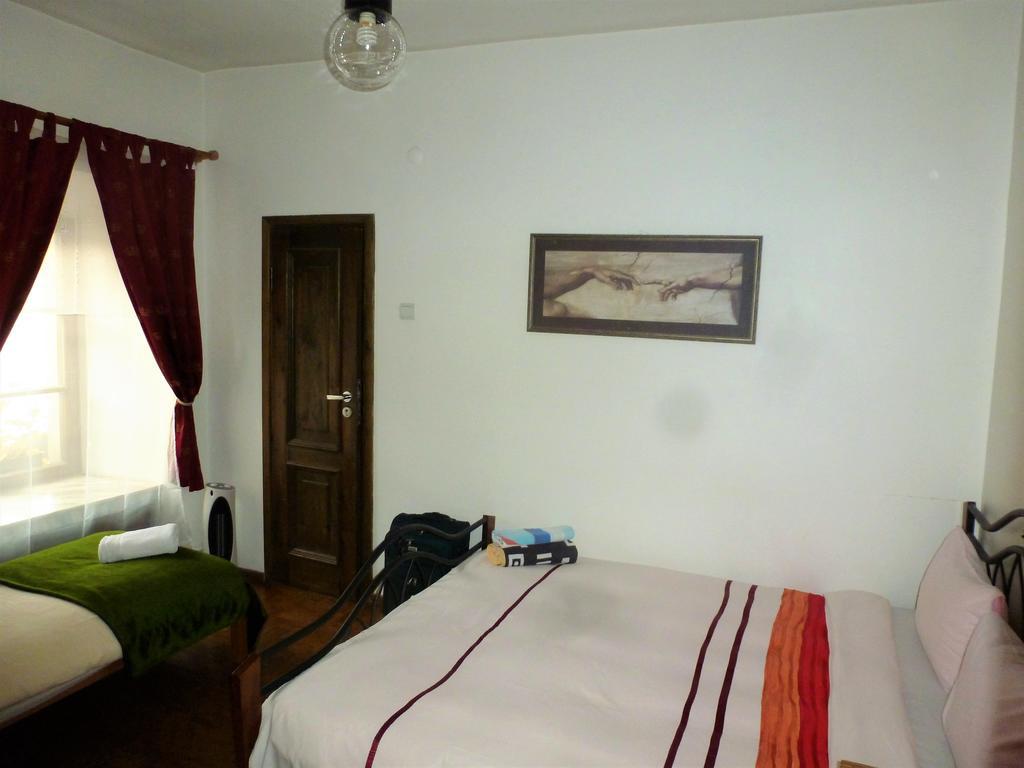 Seven Fridays Guest House Vilnius Room photo